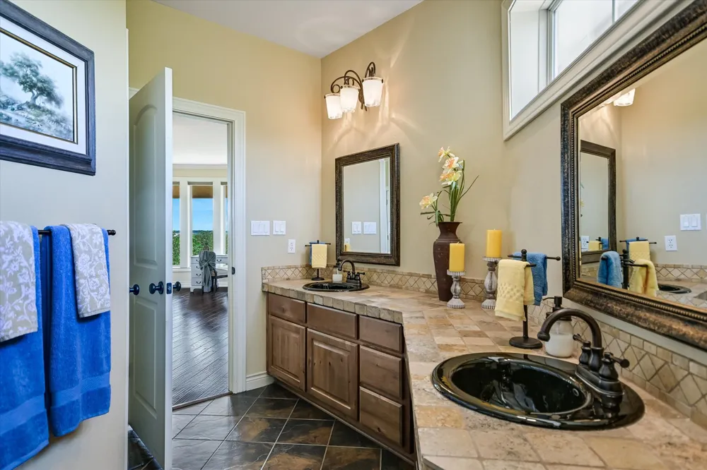 15936 Booth Circle Volente, TX 78641