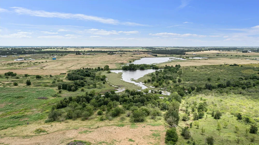 3315 County Road 463 Elgin, TX 78621