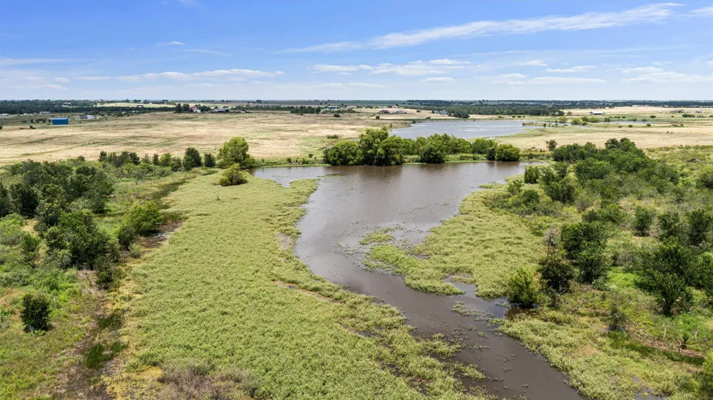 3315 County Road 463 Elgin, TX 78621