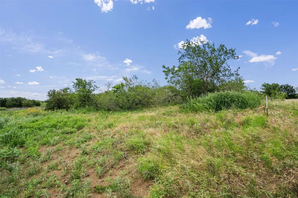 3315 County Road 463 Elgin, TX 78621
