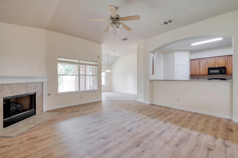4499 Heritage Well Lane Round Rock, TX 78665