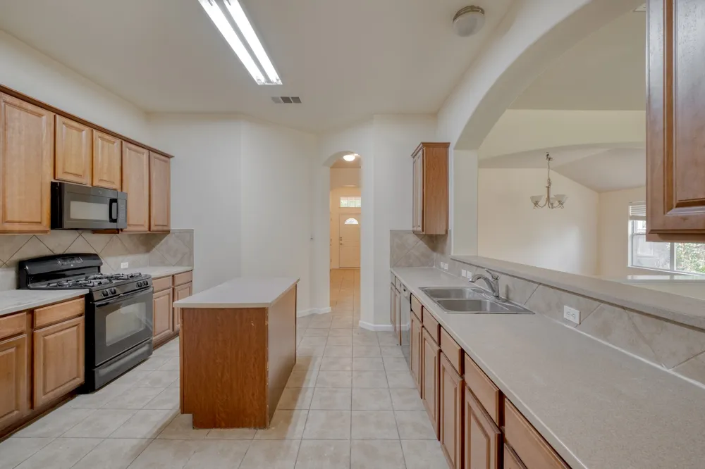 4499 Heritage Well Lane Round Rock, TX 78665