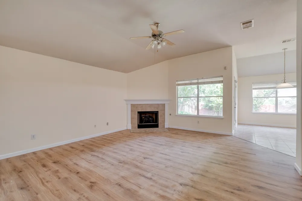 4499 Heritage Well Lane Round Rock, TX 78665