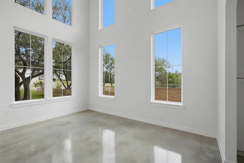 18303 Lake Oaks Drive Jonestown, TX 78645