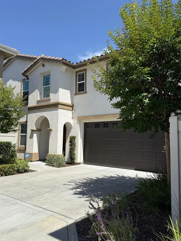 13238 Mystic Way Lakeside, CA 92040