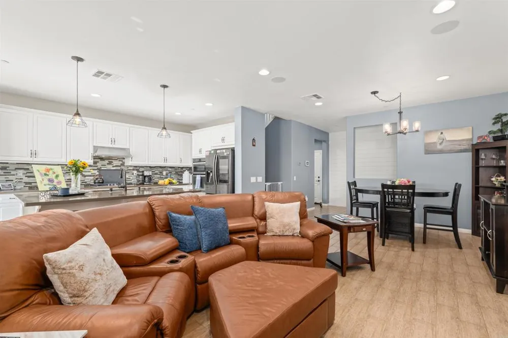 13238 Mystic Way Lakeside, CA 92040