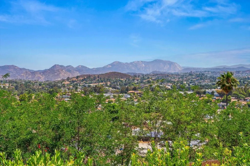 13238 Mystic Way Lakeside, CA 92040