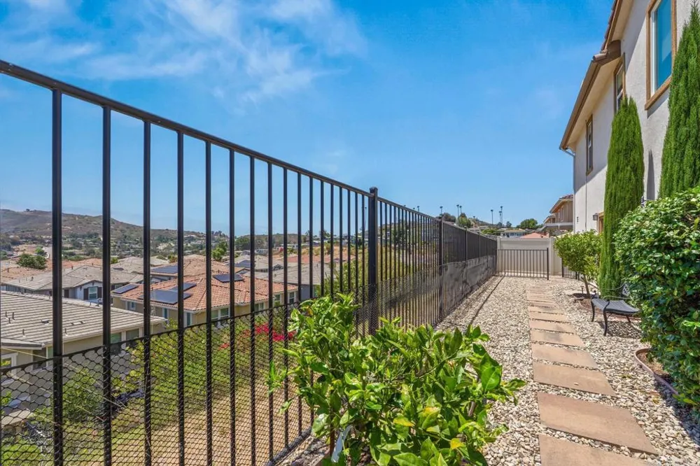 13238 Mystic Way Lakeside, CA 92040