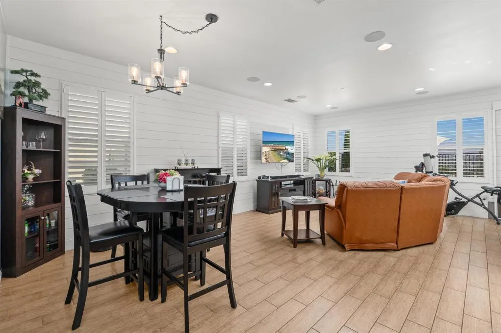 13238 Mystic Way Lakeside, CA 92040