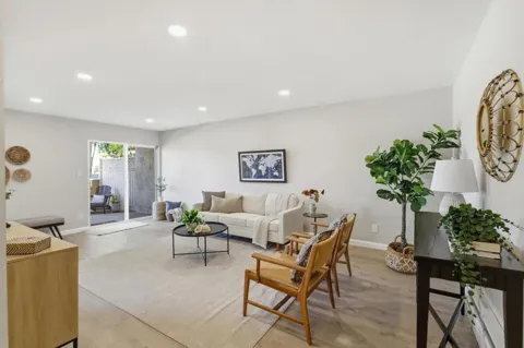 7150 Rainbow Drive #3
