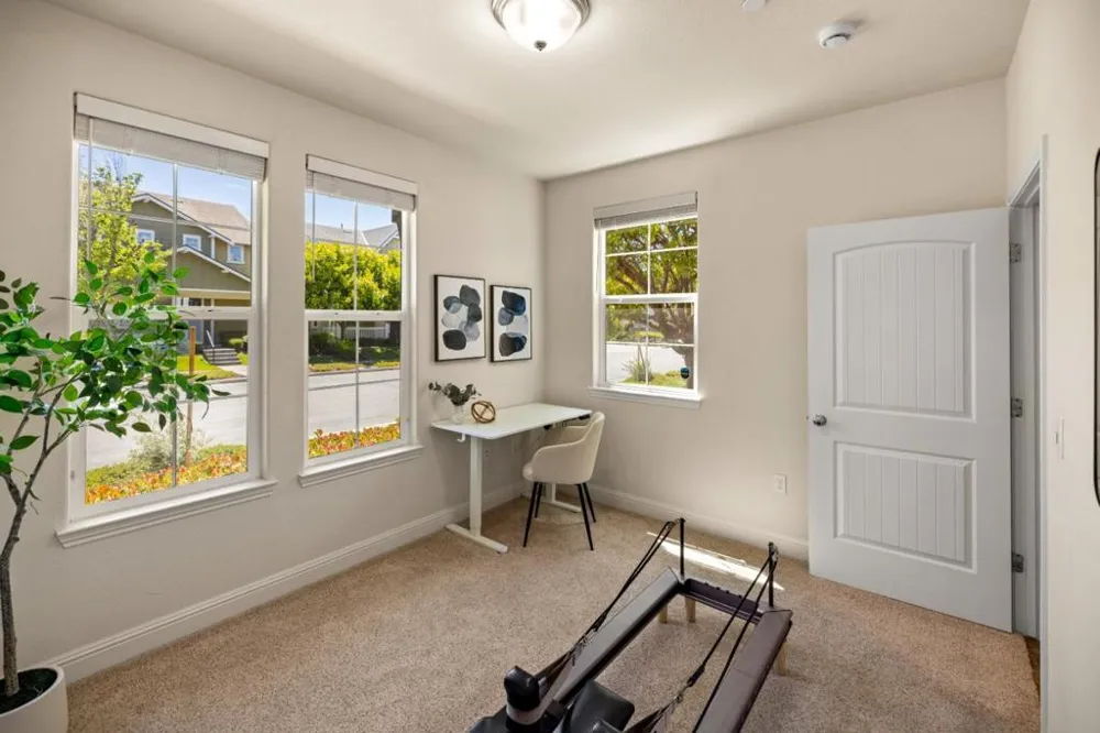 18587 Mcclellan Circle Marina, CA 93933