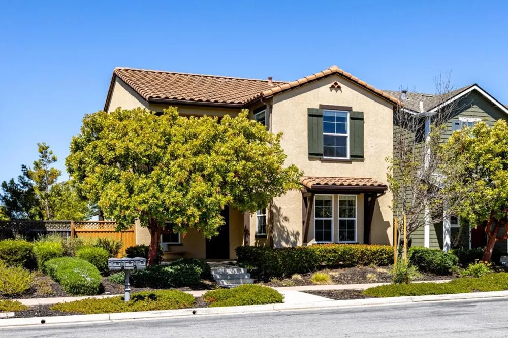 18587 Mcclellan Circle Marina, CA 93933