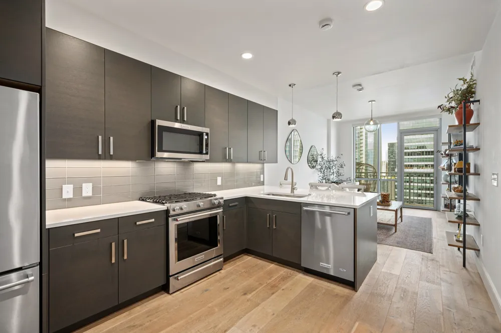 222 West Avenue #2507 Austin, TX 78701