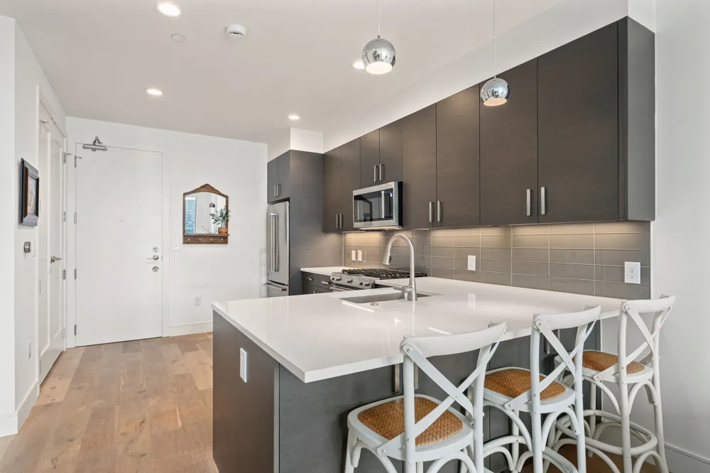 222 West Avenue #2507 Austin, TX 78701