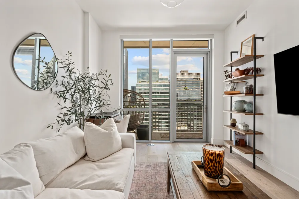 222 West Avenue #2507 Austin, TX 78701