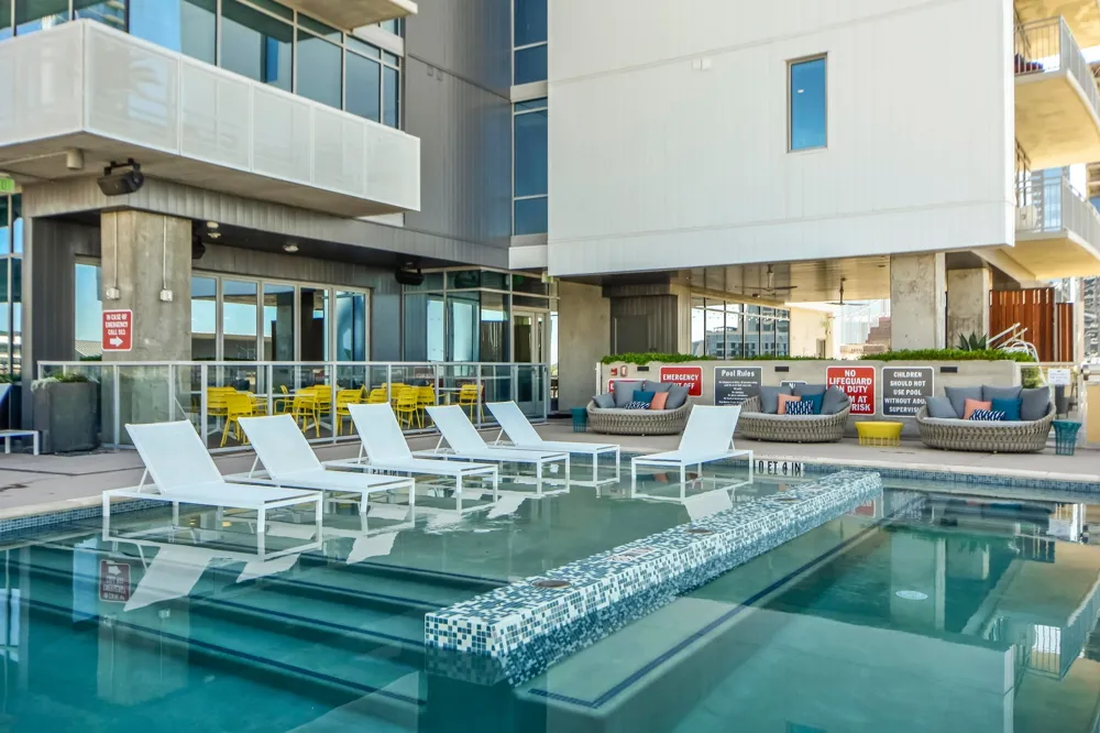 222 West Avenue #2507 Austin, TX 78701