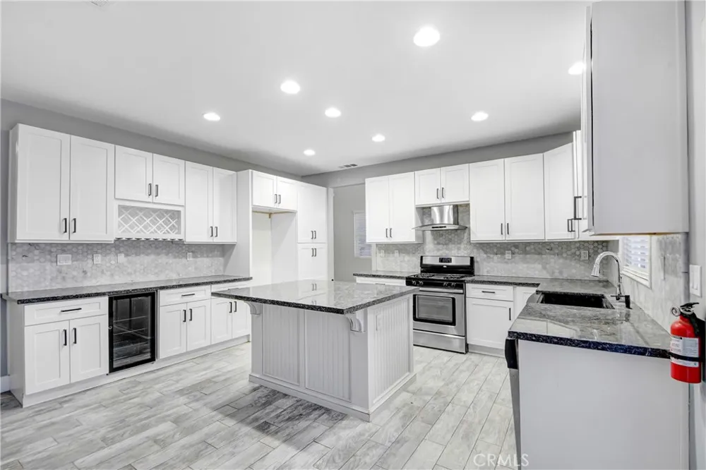 709 E Agape Avenue San Jacinto, CA 92583