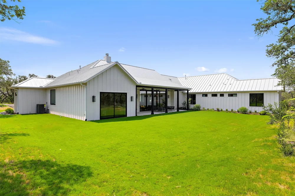 174 Crooked Creek Court Johnson City, TX 78636