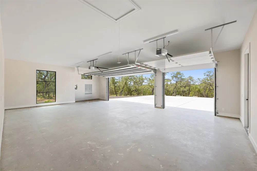 174 Crooked Creek Court Johnson City, TX 78636