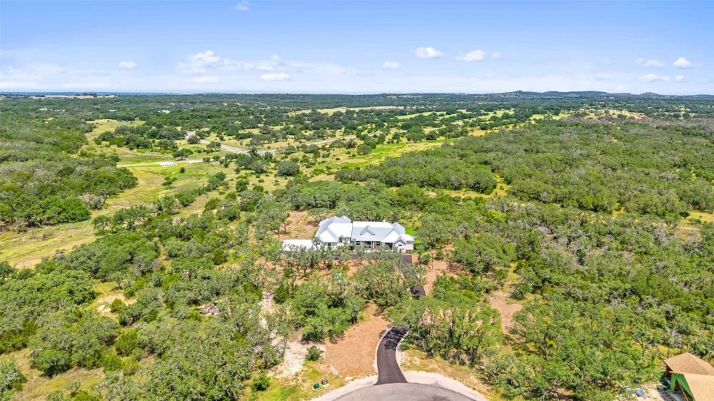 174 Crooked Creek Court Johnson City, TX 78636