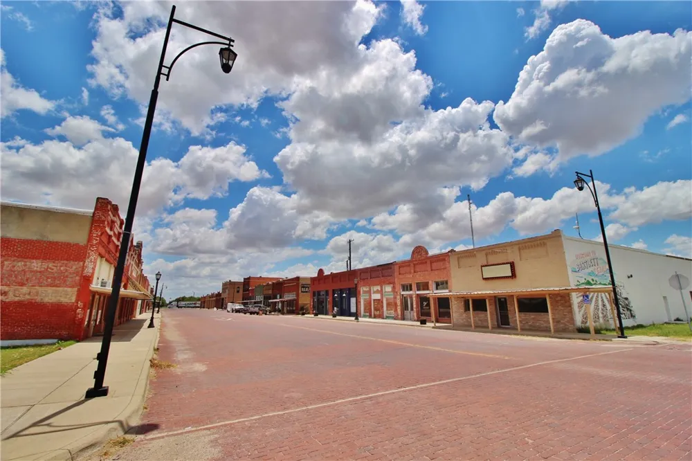 E Jackson, Elm, Aisne, and Brook St. Street Bartlett, TX 76511
