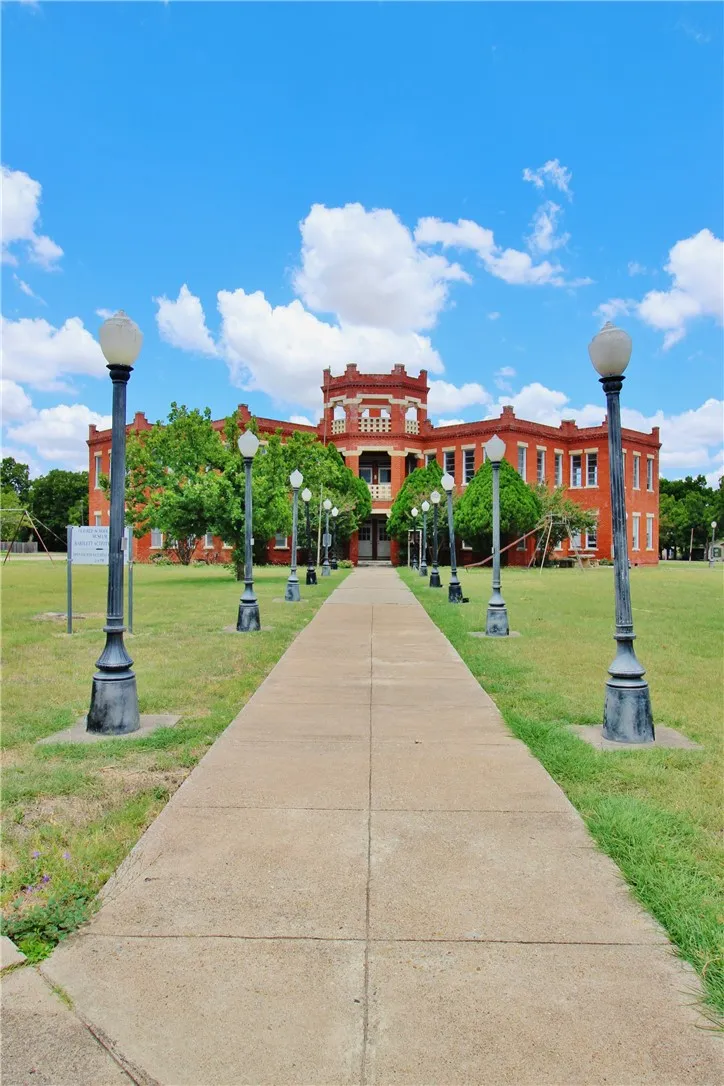 E Jackson, Elm, Aisne, and Brook St. Street Bartlett, TX 76511