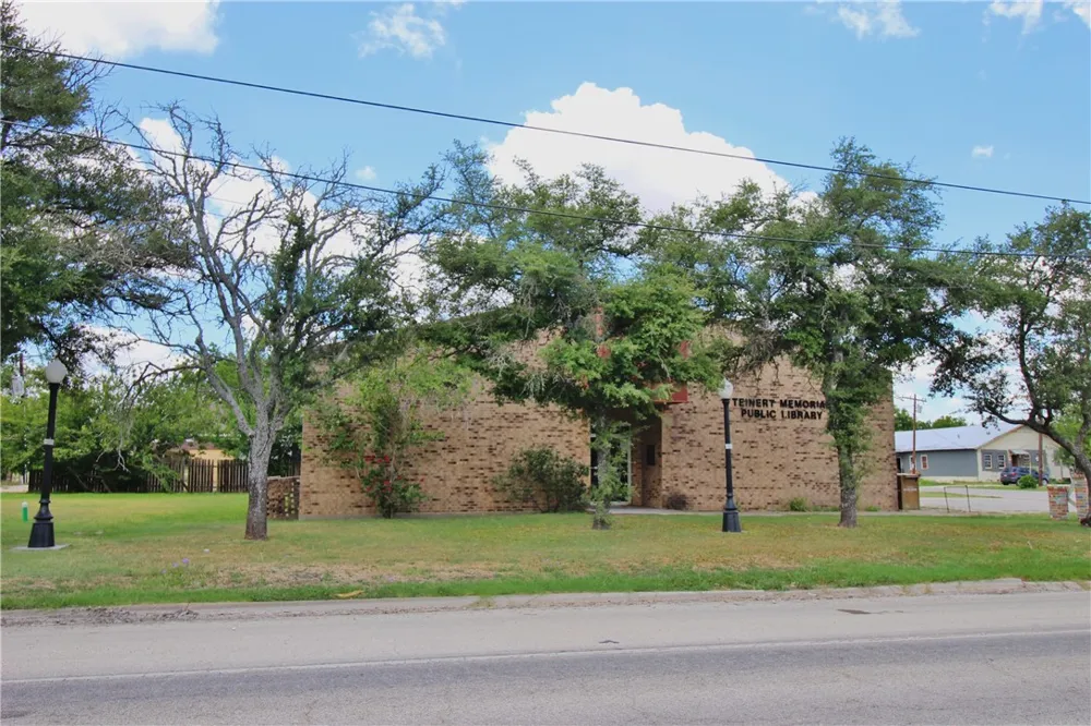 E Jackson, Elm, Aisne, and Brook St. Street Bartlett, TX 76511