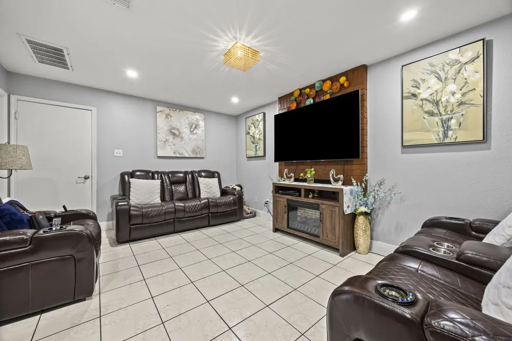 908 Tayside Drive Pflugerville, TX 78660