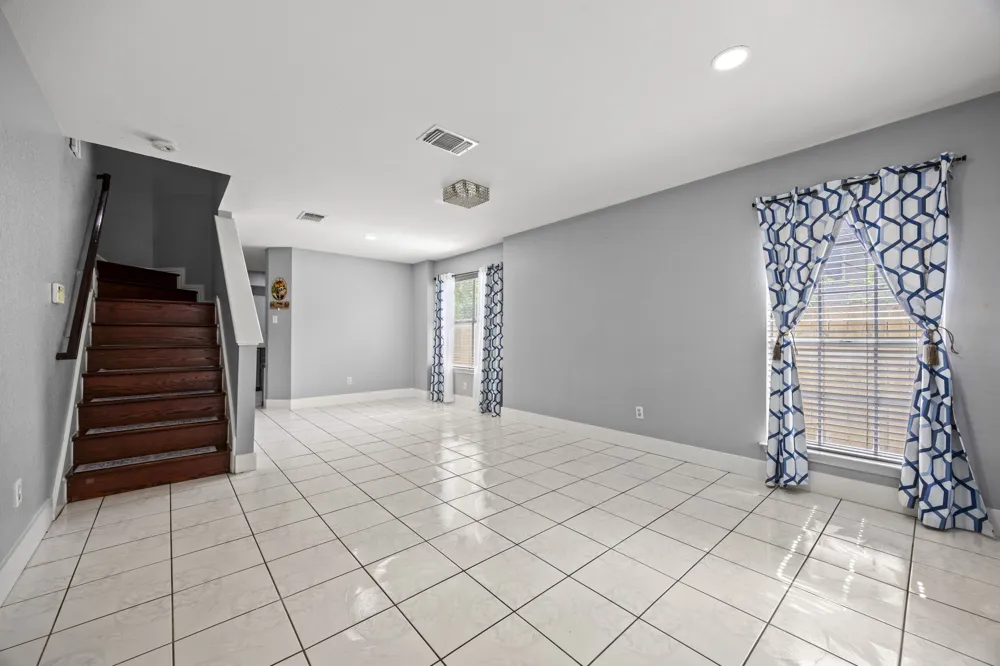 908 Tayside Drive Pflugerville, TX 78660