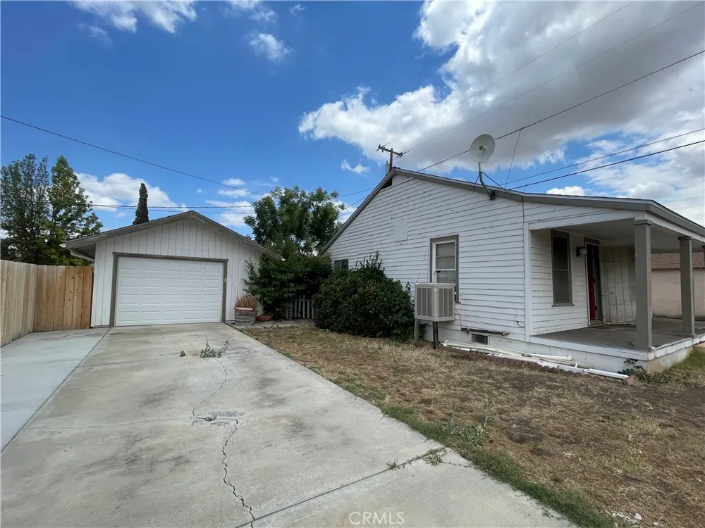 356 California Street Coalinga, CA 93210