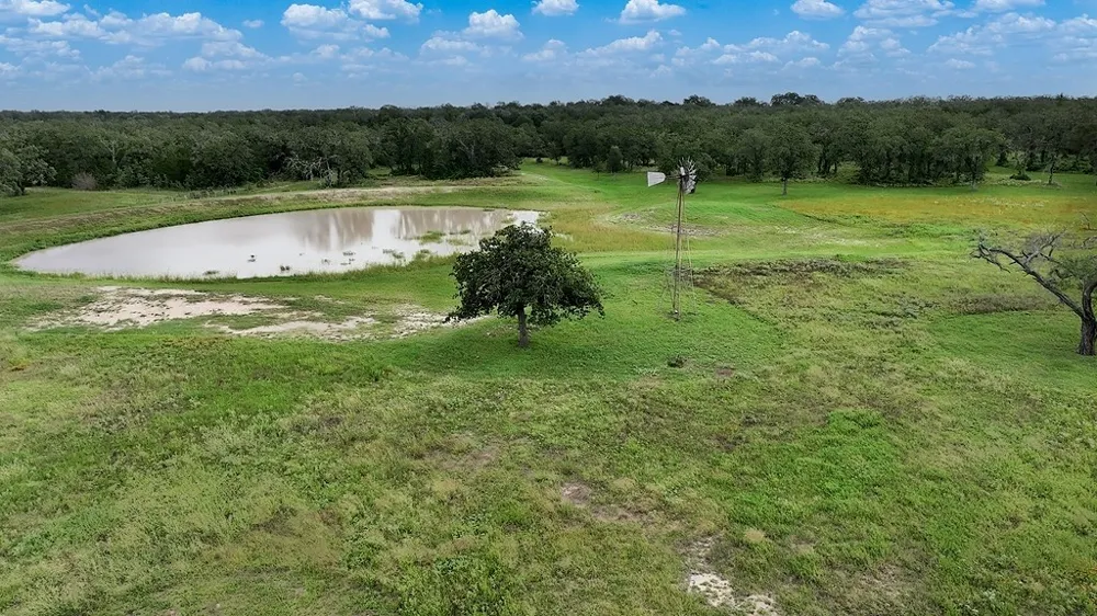 2625 Burke Road Flatonia, TX 78941
