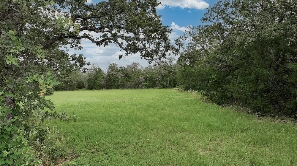 2625 Burke Road Flatonia, TX 78941
