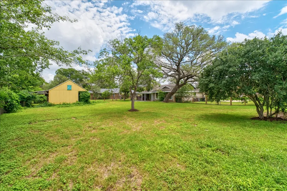 314 Turnstone Drive Buda, TX 78610