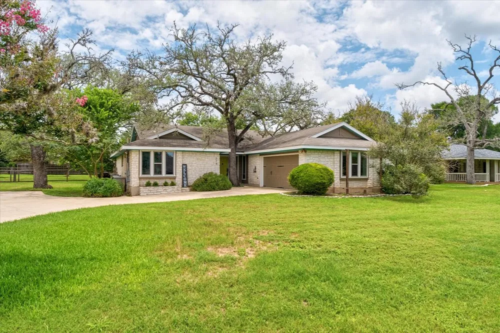 314 Turnstone Drive Buda, TX 78610