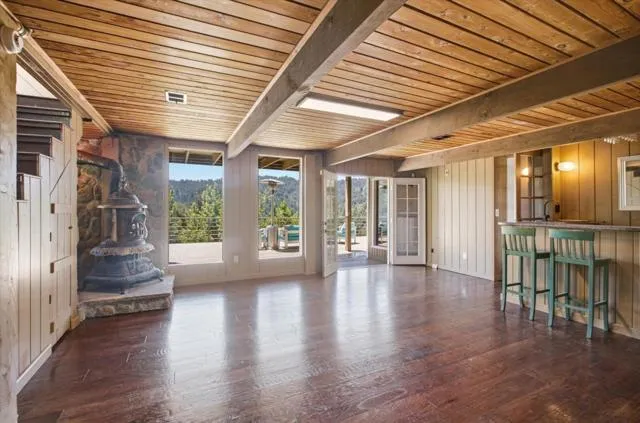 20955 Panorama Drive Los Gatos, CA 95033