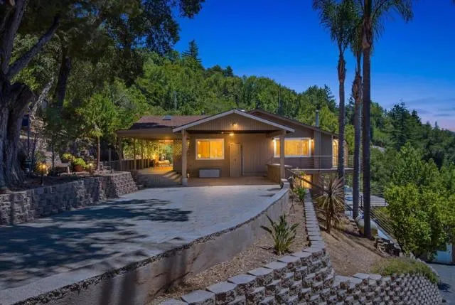 20955 Panorama Drive Los Gatos, CA 95033