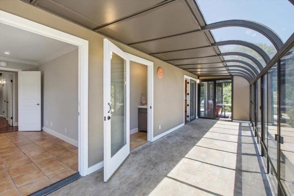 20955 Panorama Drive Los Gatos, CA 95033