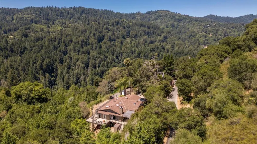 20955 Panorama Drive Los Gatos, CA 95033