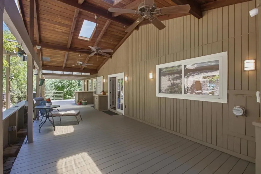 20955 Panorama Drive Los Gatos, CA 95033