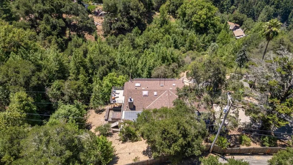 20955 Panorama Drive Los Gatos, CA 95033