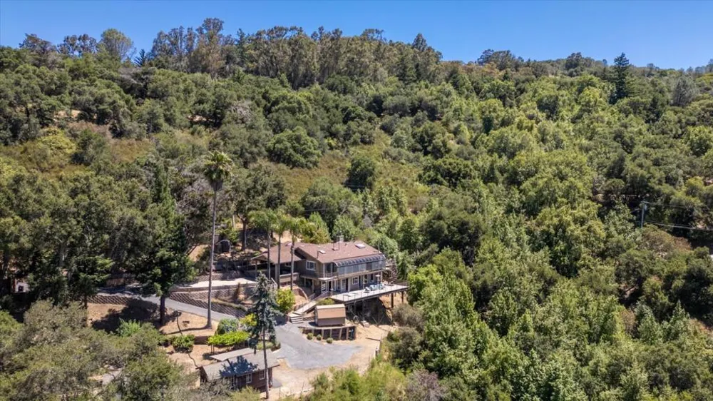 20955 Panorama Drive Los Gatos, CA 95033