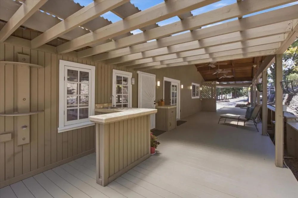 20955 Panorama Drive Los Gatos, CA 95033
