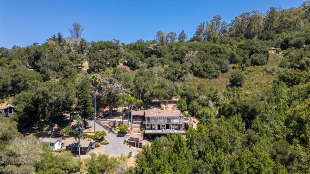 20955 Panorama Drive Los Gatos, CA 95033
