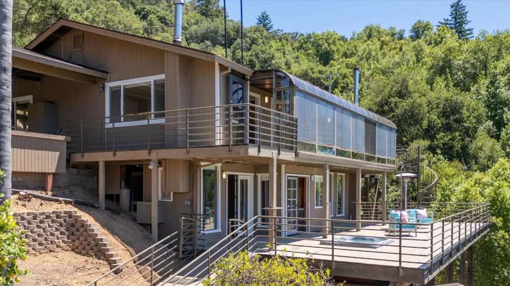20955 Panorama Drive Los Gatos, CA 95033