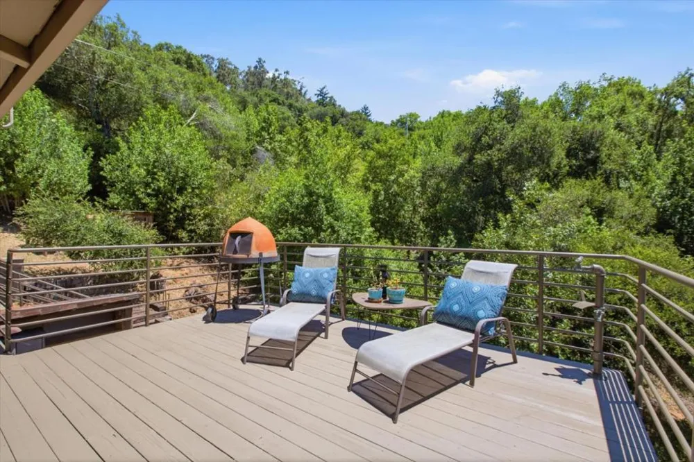 20955 Panorama Drive Los Gatos, CA 95033