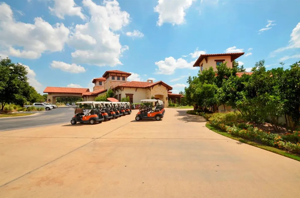 13500 Coleto Creek Trail Austin, TX 78732