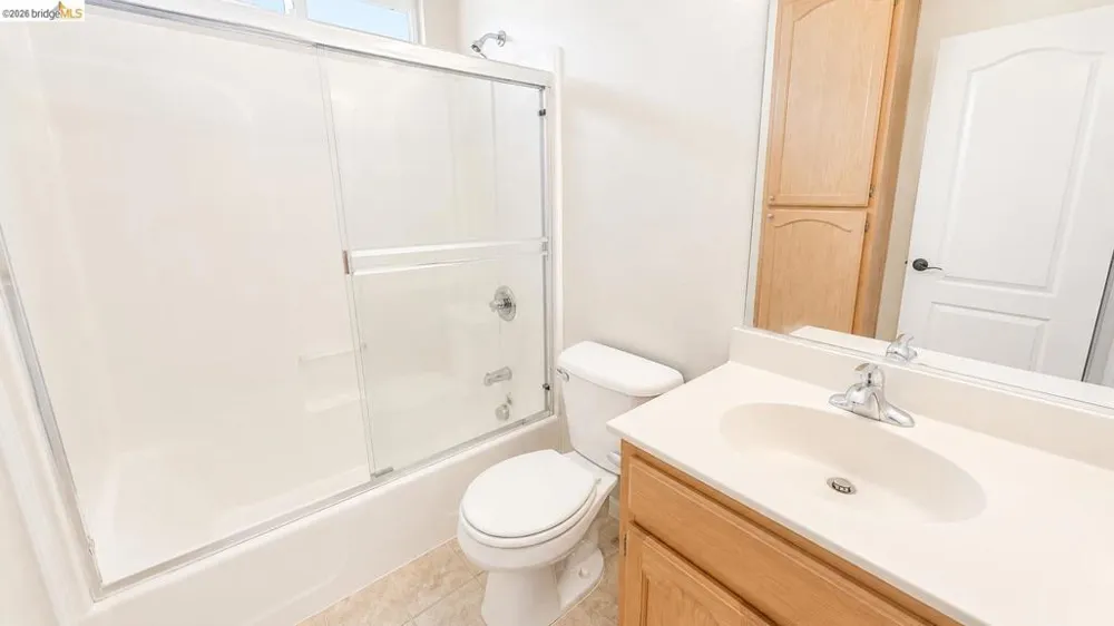 62 W Brookside Dr Cloverdale, CA 95425