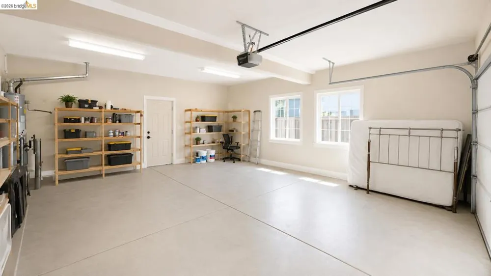 62 W Brookside Dr Cloverdale, CA 95425