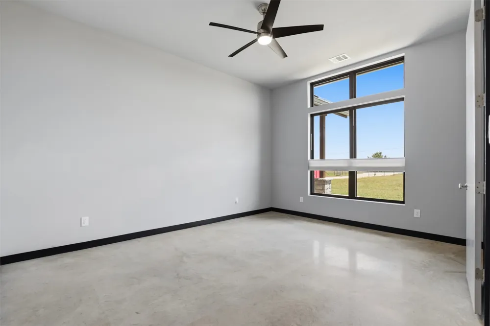 374 County Road 236 Florence, TX 76527