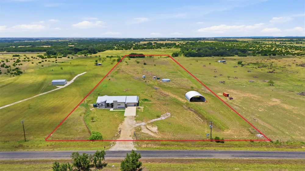 374 County Road 236 Florence, TX 76527